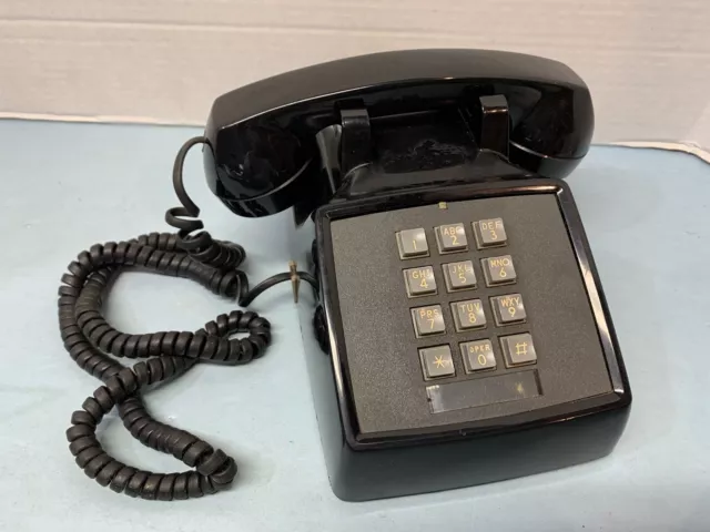 Black Bell Systems Western Electric 2500 TouchTone Desk Telephone - used