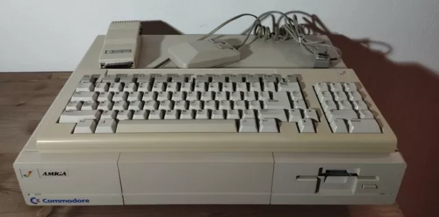 Commodore Amiga 1000 PAL Completo - funzionante