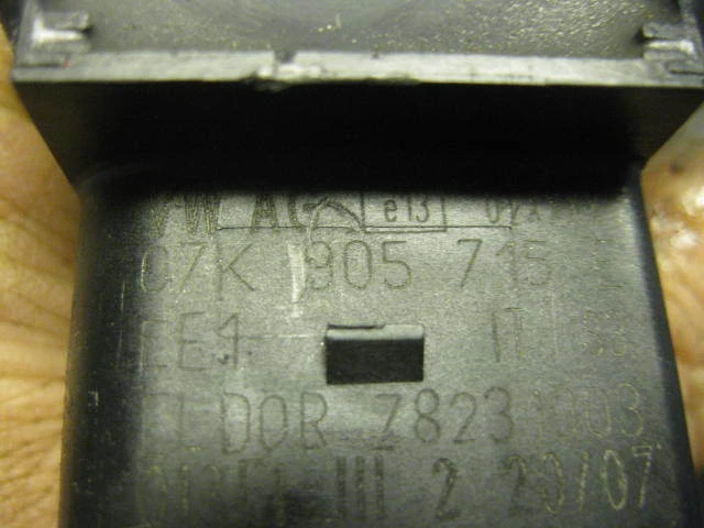 10 06 07 09 08 VW jetta oem 2.5 ignition coil pack 07k905715 EUR 6,49 ...