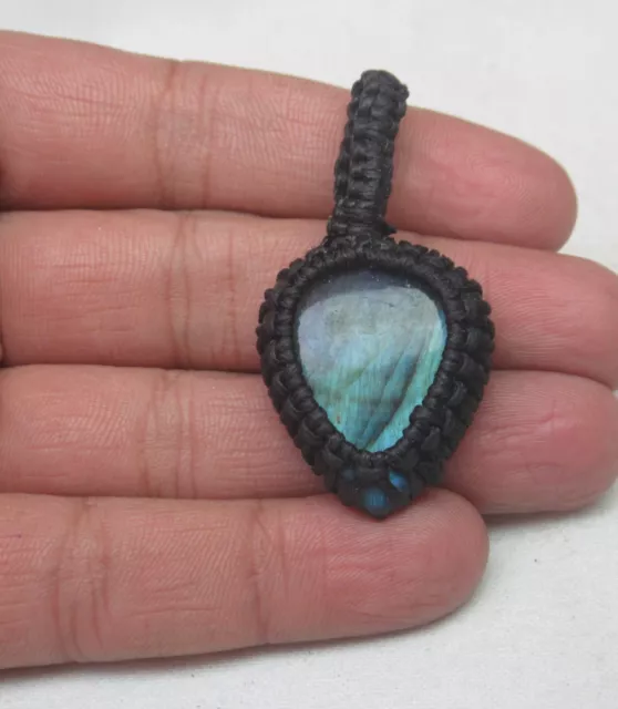 Natürlich Labradorite 41.50 Karat Baumwolle Gewachst Schnur Makramee Anhänger J