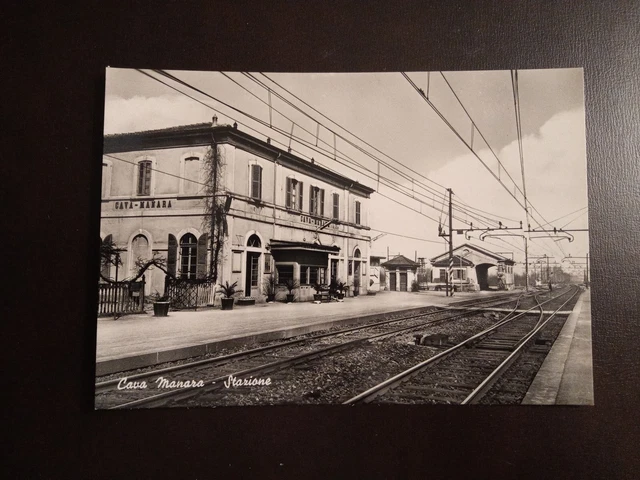 Cava Manara (Pavia) interno della stazione ferroviaria