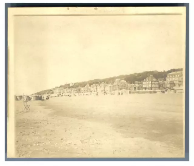 France, Trouville, Vue de la Plage  Vintage silver print Tirage argentique