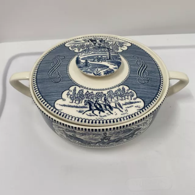 VTG CURRIER & IVES BLUE, by ROYAL, SLEIGH & HORSES, 1.25qt COVERED CASSEROLE, NM