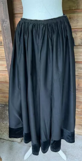 jupe drapée noire