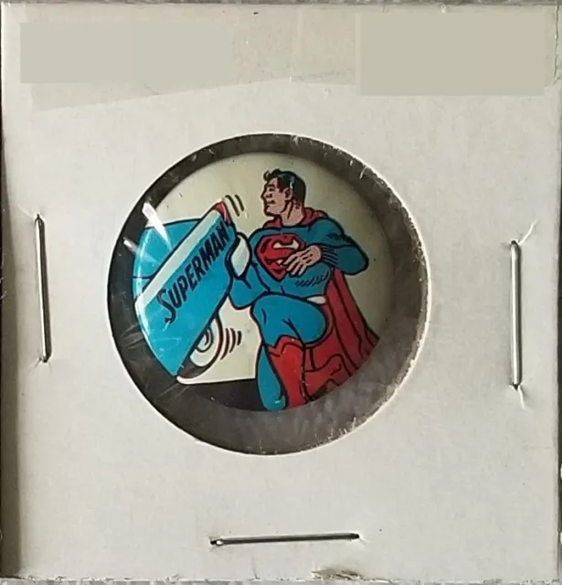 1966 Superman Pinback Button Superman Lifts Car - N.P.P.-SUP-181 NM Condition