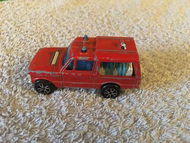 Lot Majorette - Range Rover Fire + Jeep Cherokee (avec Remorque) + Toyota RAV4