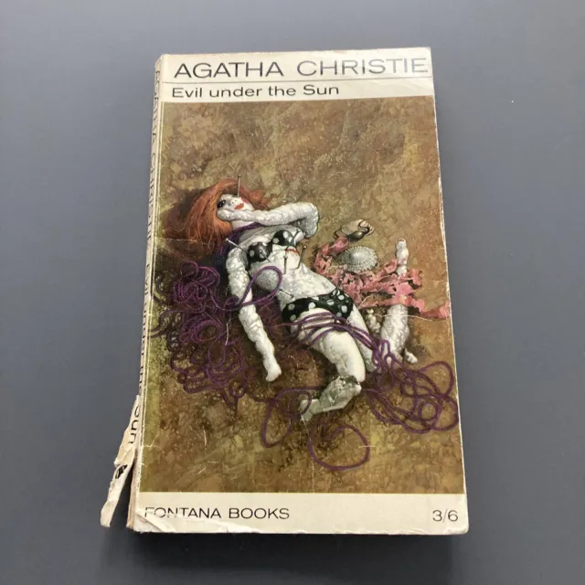 Evil Under The Sun - Agatha Christie; Paperback book (Fontana 1967)