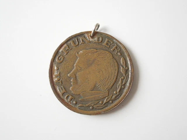 Pendentif Médaille Monnaie De Paris – Argent La Dame Au Lys – Collection Prestige