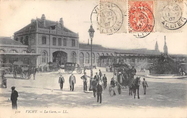 Cpa 03 Vichy La Gare