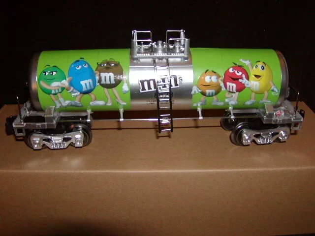 Menards 275-9151 M&M Candy Tank Train Car #8553 O 027 MIB New Factory Sealed