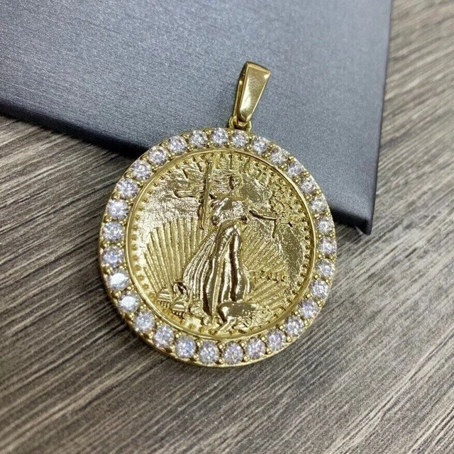 2.20Ct Round Cut Moissanite Men's Lady Liberty Coin Pendentif Or Jaune Plaqué