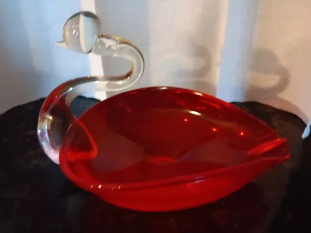 Vintage DUNCAN & MILLER? CRYSTAL RUBY RED SWAN 2 CIGARETTE ASHTRAY