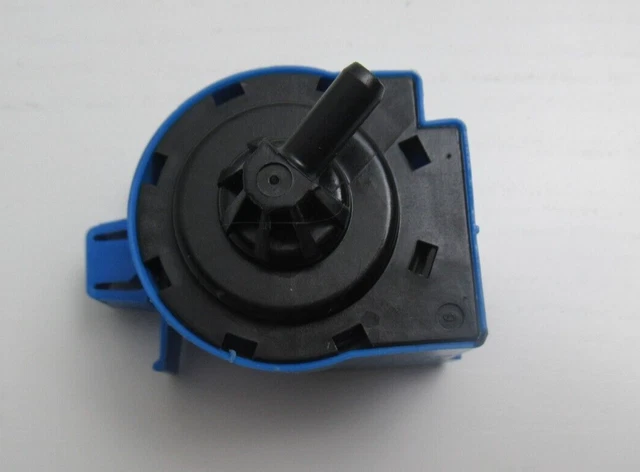 Pressostat Pour Lave-linge Indesit BTWA71253 - Réf. 37670004 - Neuf (démonté Sur Appareil Neuf)