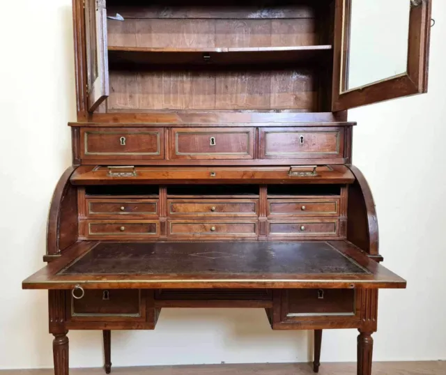 Magnifique Bureau à cylindre époque Louis XVI en Acajou de Cuba 3