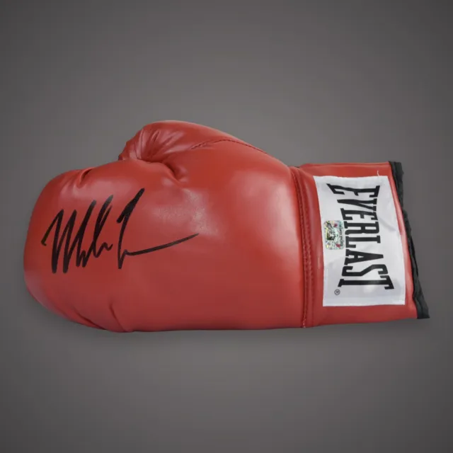 Mike Tyson Signed Red Everlast Boxing Glove With Beckett Authenticity £200