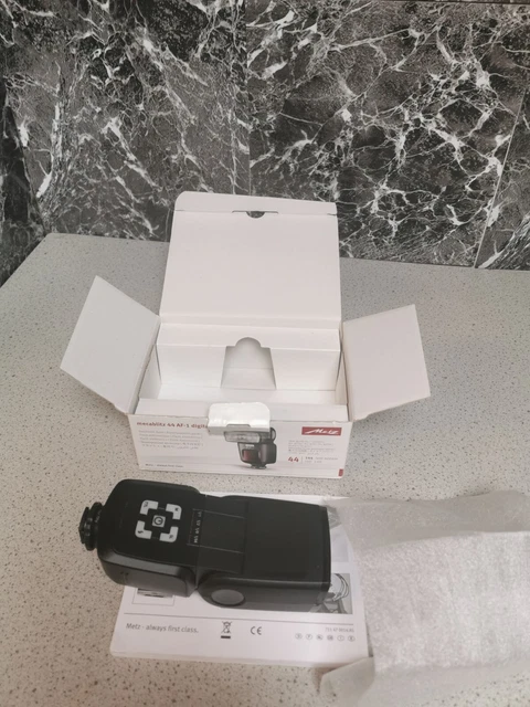 Metz Mecablitz 44 AF-1 Digital Electronic Flash for Olympus - Panasonic - Leica
