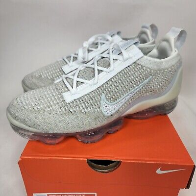 Nike Air Vapormax 2021 Flyknit Womens Size 9 White Pure Platinum Grey DC4112-100