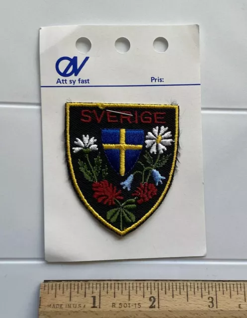 NIP Sverige Sweden Swedish Flag Cross Flowers Souvenir Embroidered Patch Badge
