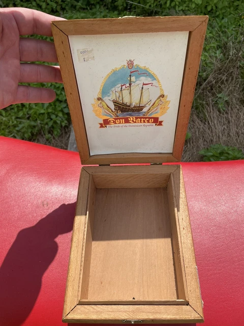 Vintage wooden with hinge cigar box Don Barco Tampa Rico Cigar Company Marinero