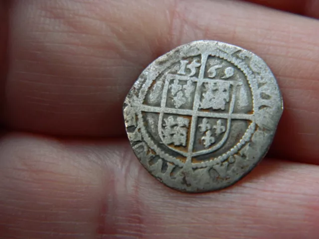 Post Medieval Elizabeth 1st hammered silver coin 1569 Metal detecting detector