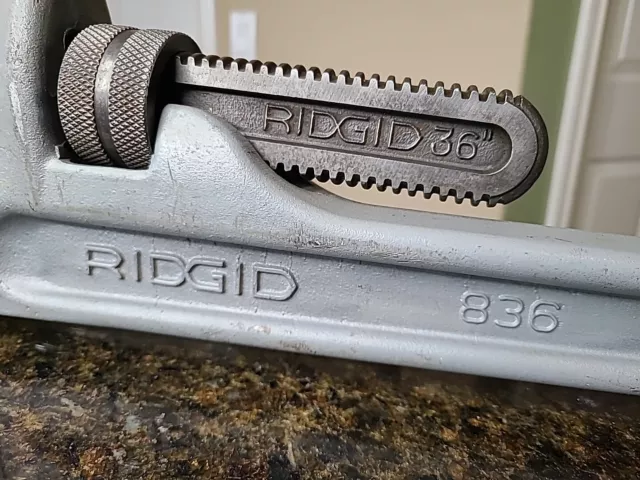 RIDGID TOOL COMPANY 836 Heavy Duty 36'' Aluminum Pipe Wrench EUC