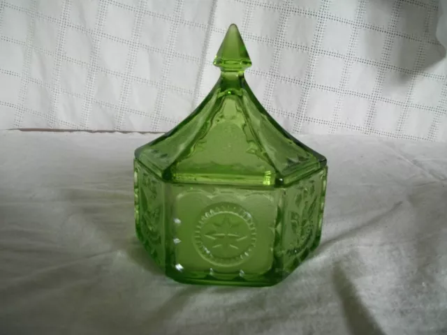 Indiana glass Tiara Colonial Eagle & star green candy dish