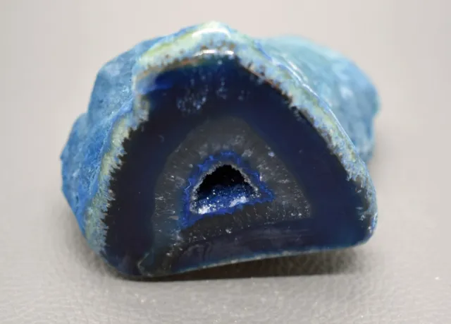 Blaue ACHAT GEODE Achat Druse Kristallhöhle 466 Gramm / 7,5x6x9,5 cm #X1