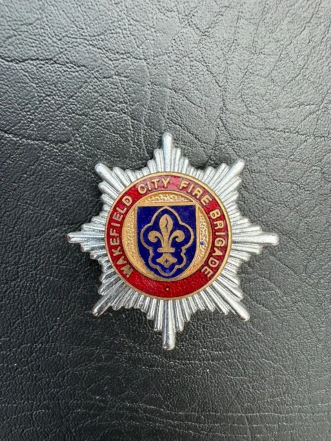 OBSOLETE Wakefield City Fire Brigade Service Enamel Cap Hat Uniform Badge