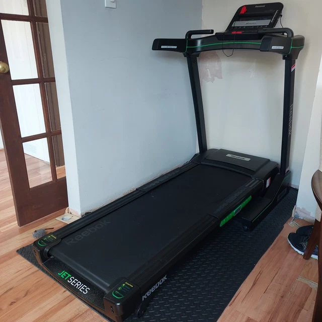 Reebok jet 200 treadmill argos best sale