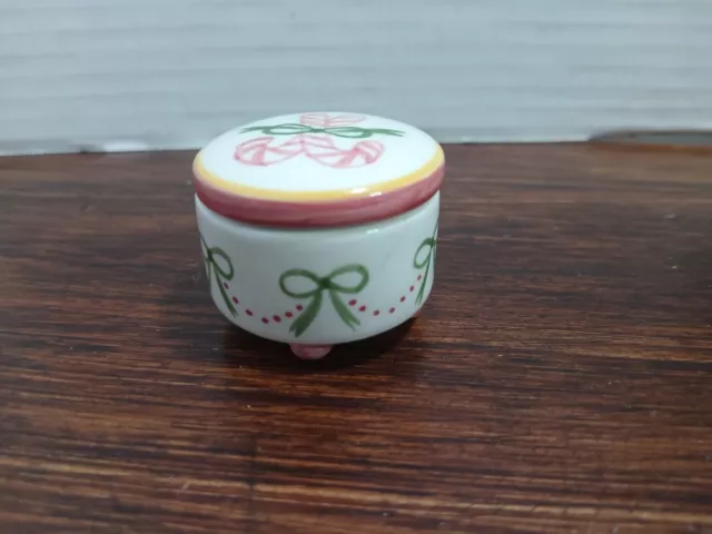 Mud pie Mini Round Christmas Trinket Box Between Friends Candy Cane Ribbons