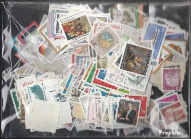 Briefmarken Berlin (West) 500 verschiedene Marken postfrisch