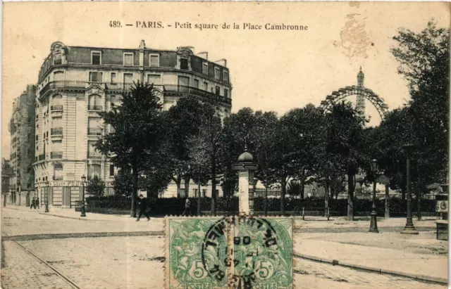 CPA PARIS 15e Petit sqaure de la Place Cambronne. P. Marmuse (479966)