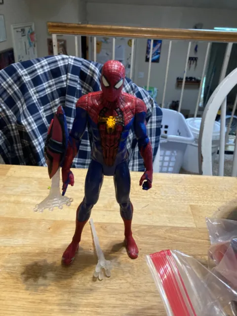 Amazing Spider-Man 10 Inch Hasbro Action Figure Marvel Electronic Talking 2012 