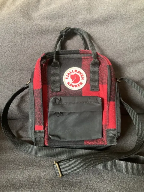 FJALLRAVEN KANKEN RE-WOOL SLING BAG Red / Black Buffalo Plaid BRAND - Used