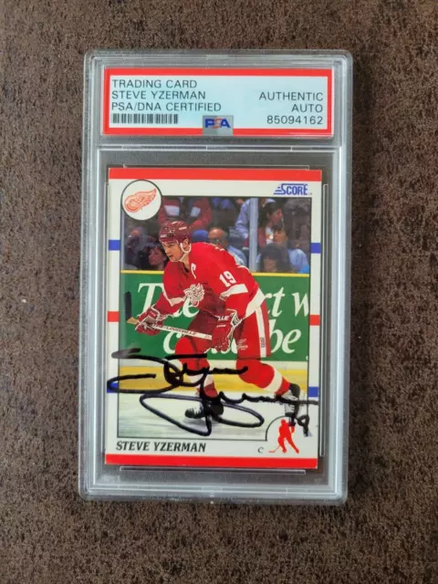 1990-91 Score Hockey Steve Yzerman #3 - Detroit Red Wings - PSA/DNA Autographed!