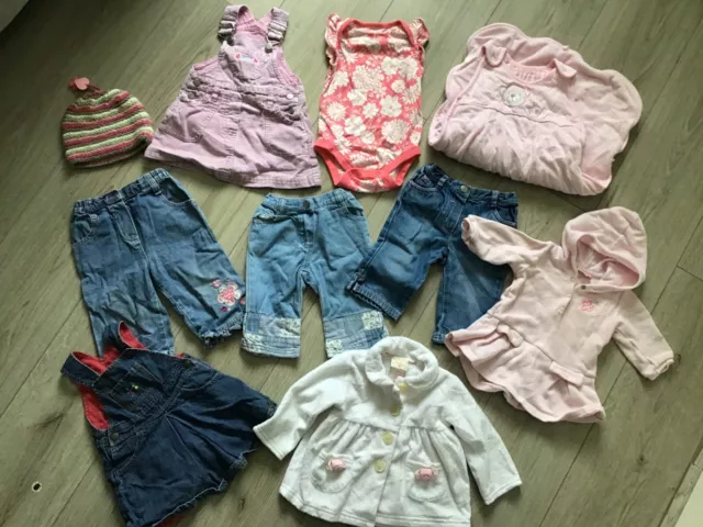Pacchetto età 3-6 mesi vestiti bambine - per lo più coccinella vintage NEXT Gap