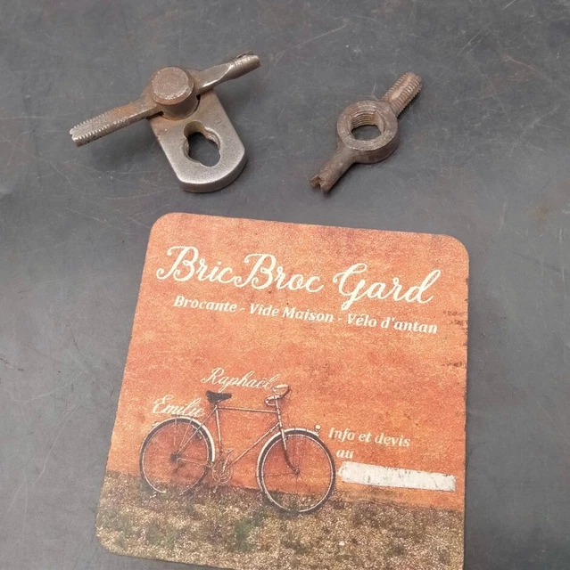 Ancien Outil De Vélo – Occasion, Usure Superficielle