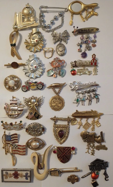 32 Piece Vintage To Now Charm Metal Plastic Brooch Pin Costume Jewelry Lot