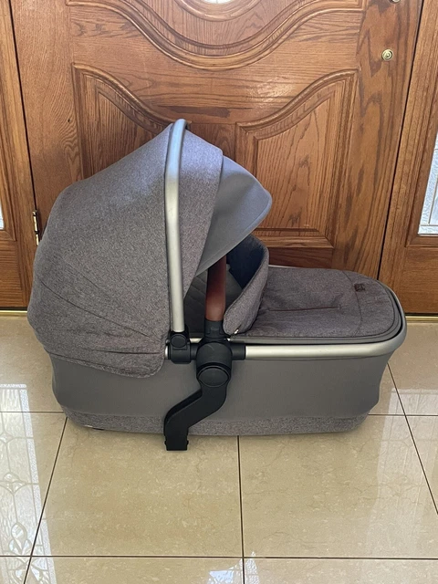Silver Cross Wave Baby Bassinet Gray