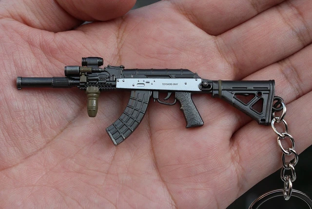 1/8 AK47 GOLD russian gun BattleField4 Battleground 3.7inch Keychain 95802083624