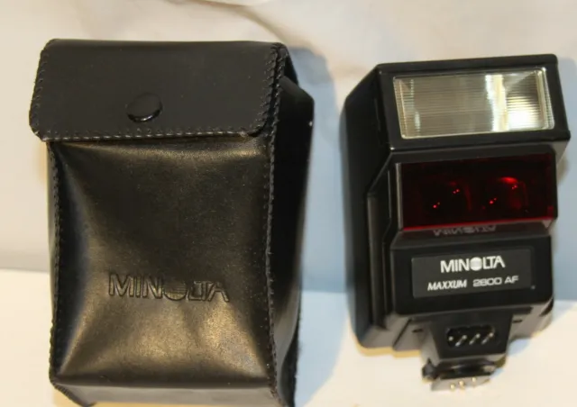 Minolta Maxxum camera 2800 AF Flash With Case Great condition