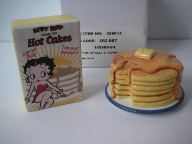 Betty Boop King Features Syndicate Hot Cakes Pancakes Salt & Pepper Shakers