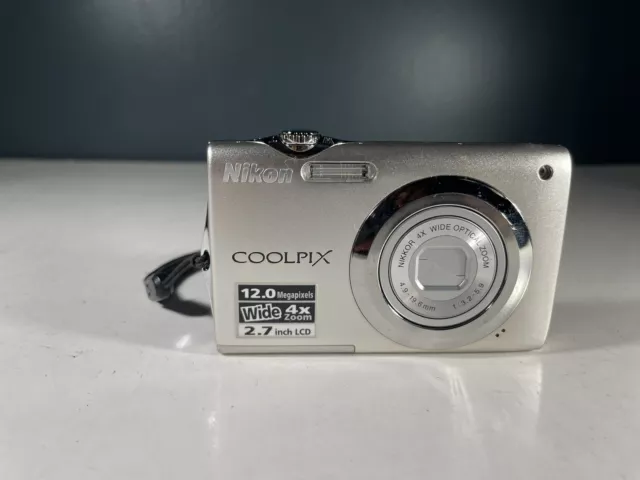 Nikon Coolpix Camera S3000 For Parts