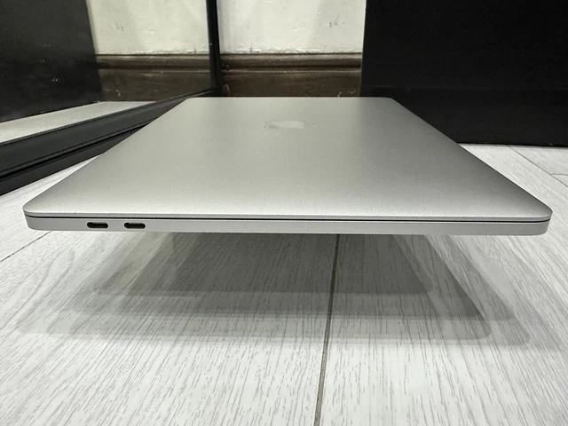 Apple MacBook Pro Retina 13,3" 2020 512 GB SSD 16 GB RAM 2,0 GHz Core i5 - argento 5