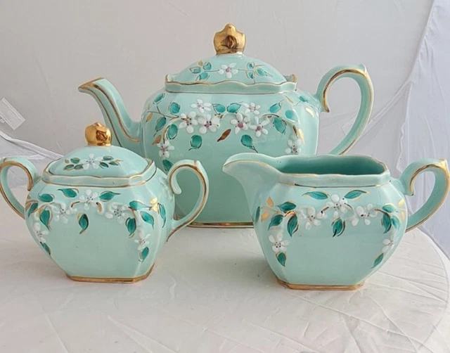 VINTAGE SADLER DUCK Egg Blue Floral Full Size Cube Teapot, Milk Jug