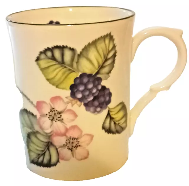 Kingbury Coffee Mug White Ceramic Blackberry Foliage Floral H9.2cm x W7.4cm VGC