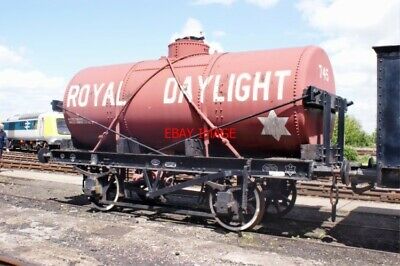 Photo  Anglo American Oil Co (Esso) 4-Wheeled Oil Tank Wagon No 745 Built By Hur