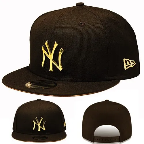 New Era New York Yankees Black Snapback Hat MLB Metallic Gold Team Badge Cap