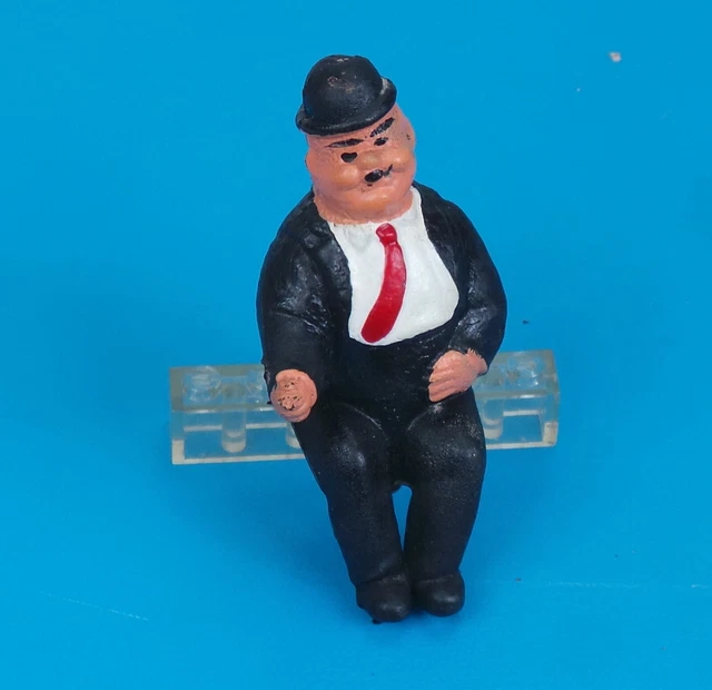Miniature Polistil 1/25 Laurel Et Hardy Dans Leur Ford T, Voiture De Collection, Italie