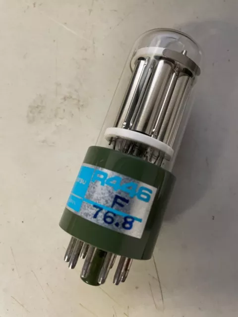 HAMAMATSU DEUTERIUM LAMP TYPE R446 Genuine in Original Box